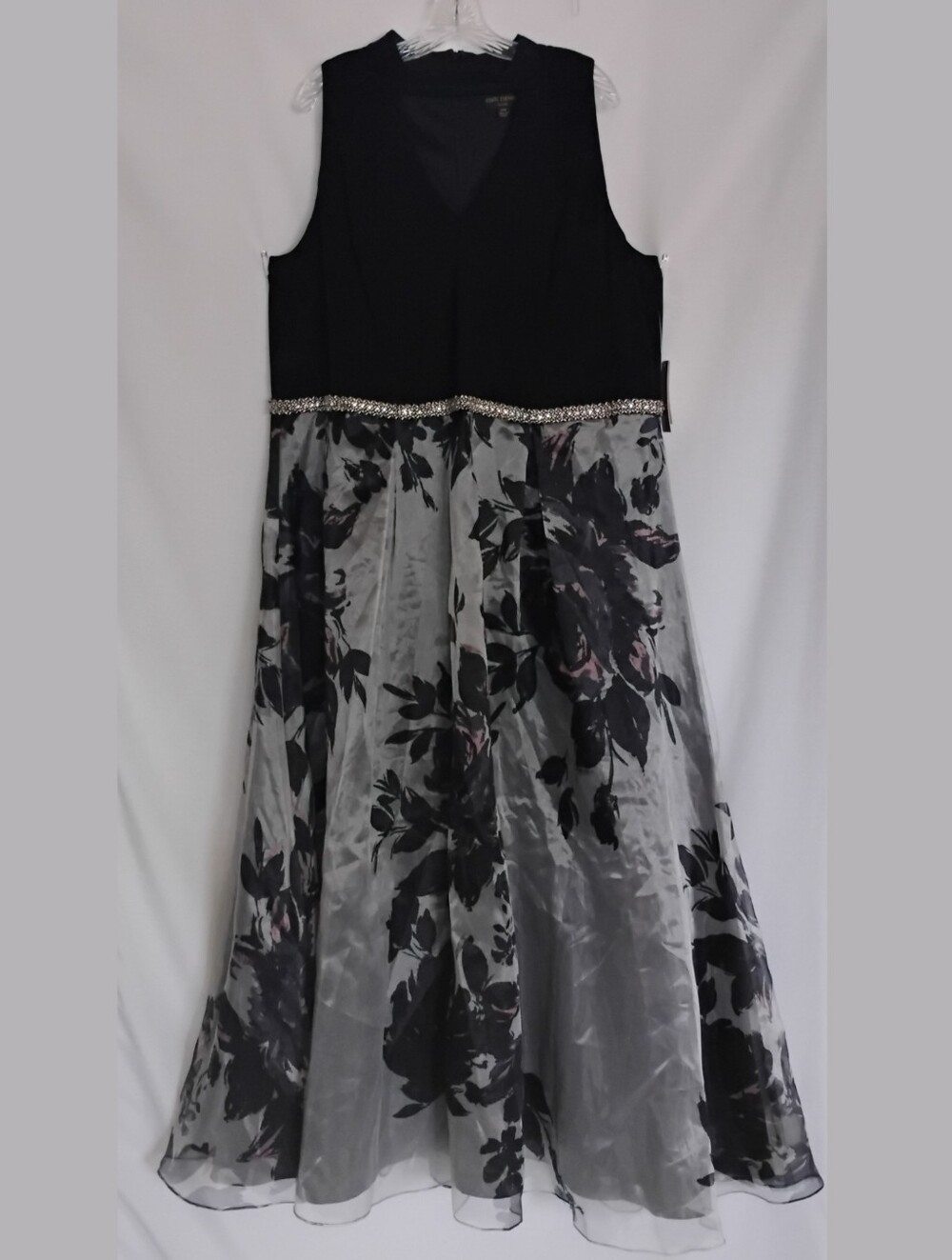 NWT Ignite Evenings Size 20W Black Gray Sleeveless Maxi Dress Beaded Gem Waist